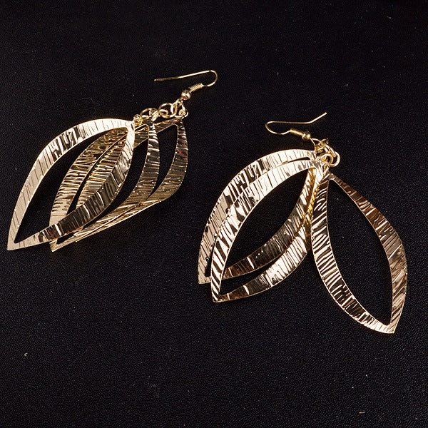 Women's High Profile Retro Spiral Garland Earrings